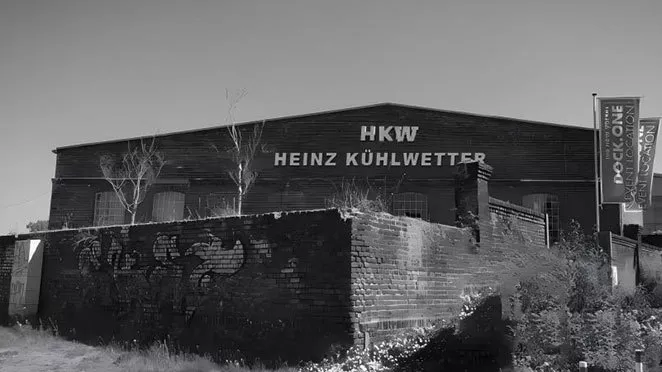 1921
