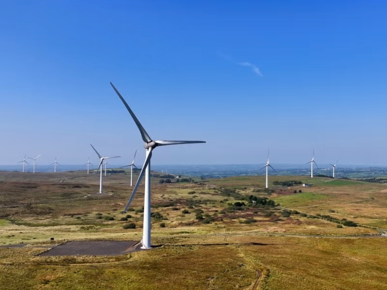 150 chinesische Windkraftanlagen! TotalEnergies investiert 1,2 Milliarden US-Dollar in den gr&ouml;&szlig;ten Windpark Zentralasiens