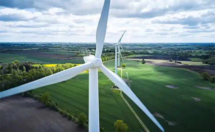 Der Preisunterschied von Windkraftanlagen zwischen europ&auml;ischen/amerikanischen Unternehmen und chinesischen Unternehmen